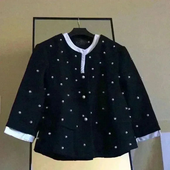 Handcrafted Customized Tweed Suit - Picture 4 of 13